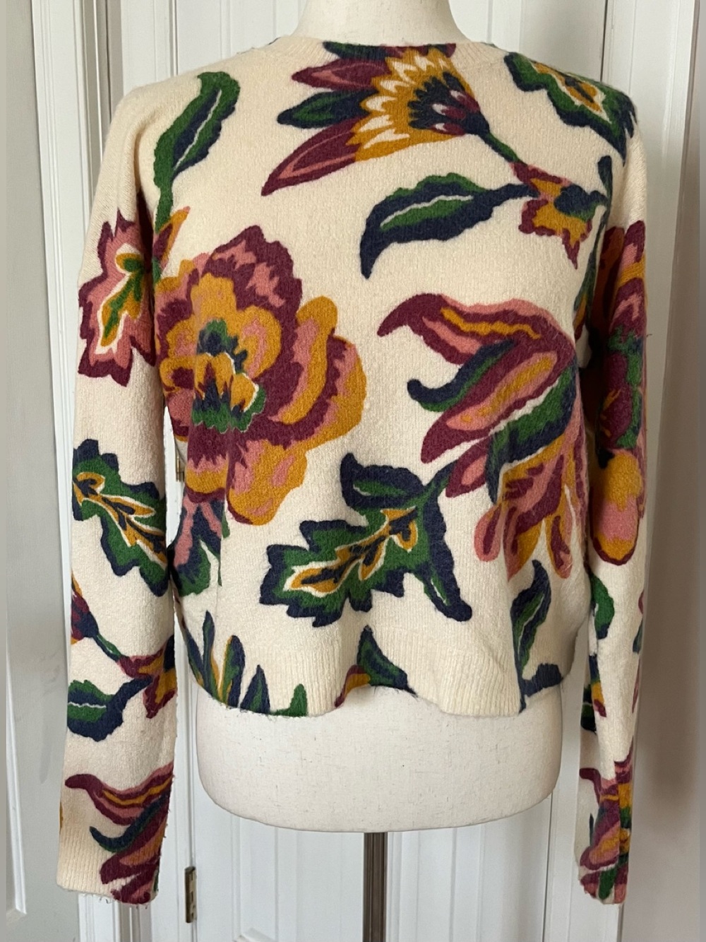 CeCe Cream Crewneck Sweater with Multicolor Floral Print